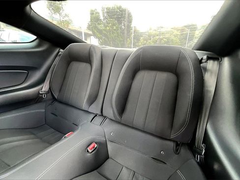 Used 2021 Ford Mustang Coupe image 15