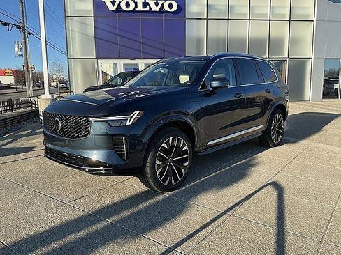 New 2026 Volvo XC90 T8 Ultra w/ Protection Package Premier AWD/4WD image 3