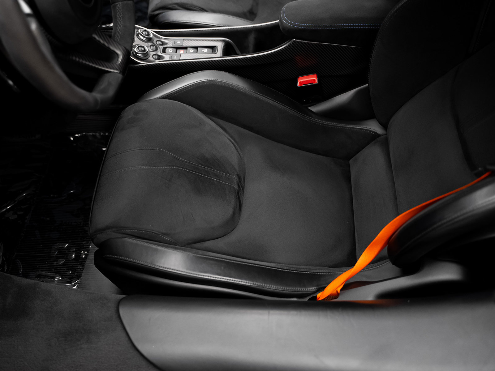 Used 2019 McLaren 600LT RWD image 39