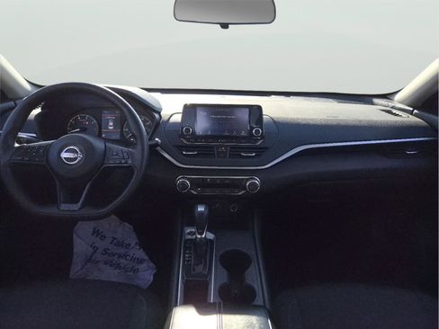 Used 2024 Nissan Altima 2.5 S image 19