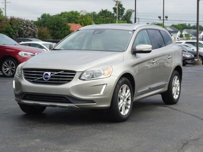 Used 2016 Volvo XC60 T5 Premier w/ Proximity Package