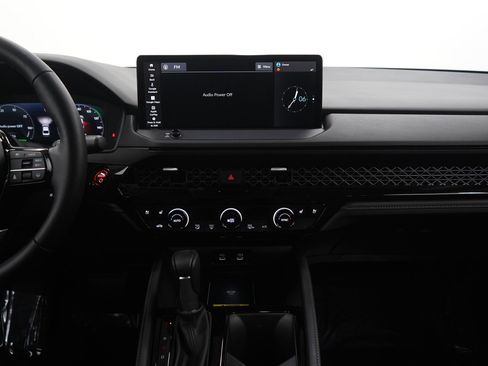 Used 2025 Honda Accord Touring image 14