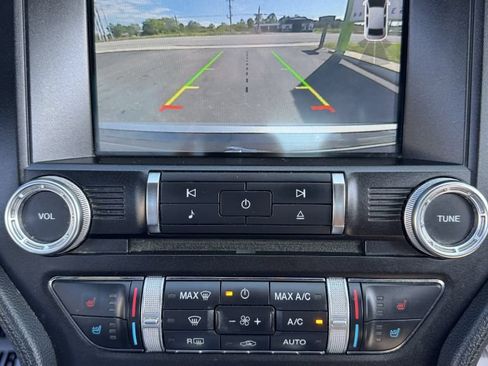 Used 2018 Ford Mustang Premium RWD image 11