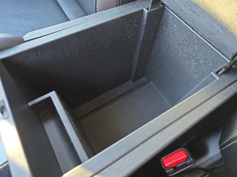 Used 2023 Nissan Pathfinder SL w/ SL Premium Package image 23