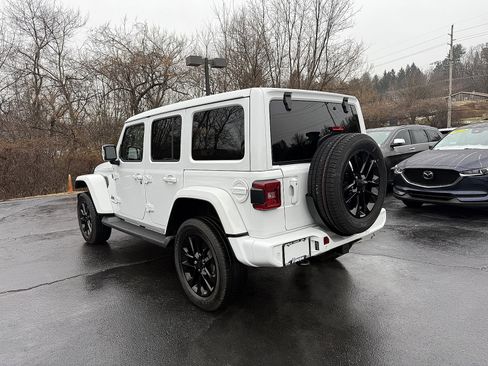 Certified 2022 Jeep Wrangler Unlimited Sahara image 4