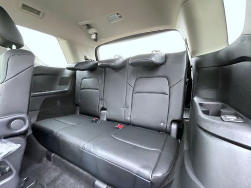 New 2025 Nissan Pathfinder Platinum w/ Lighting Package (N92) image 11