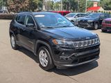Used 2022 Jeep Compass Latitude image 3