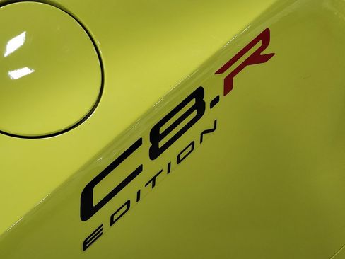 Used 2022 Chevrolet Corvette 3LT C8.R image 28