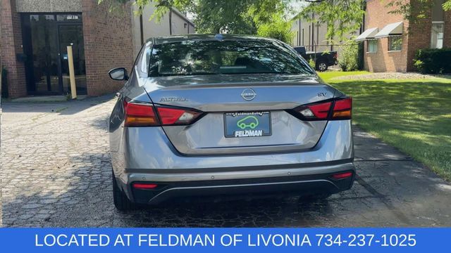 Used 2024 Nissan Altima 2.5 SV FWD image 7