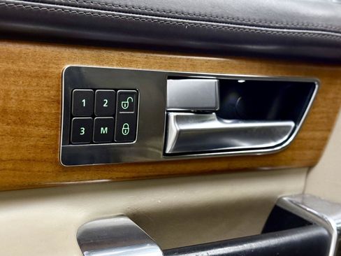 Used 2014 Land Rover LR4 HSE LUX AWD/4WD image 12