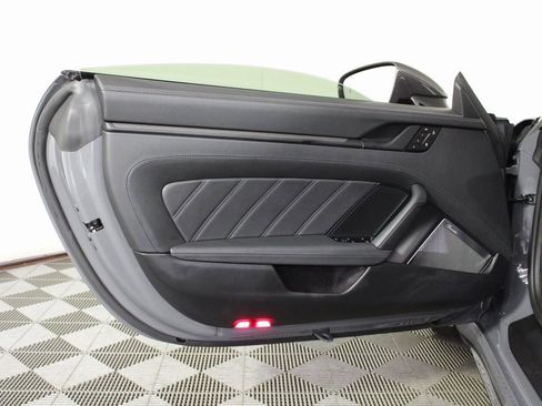 Used 2025 Porsche 911 Carrera 4 GTS image 16