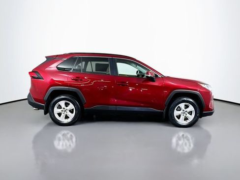 Certified 2020 Toyota RAV4 XLE w/ Convenience Package AWD/4WD image 9
