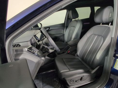 Certified 2023 Audi Q4 e-tron Premium Plus image 18