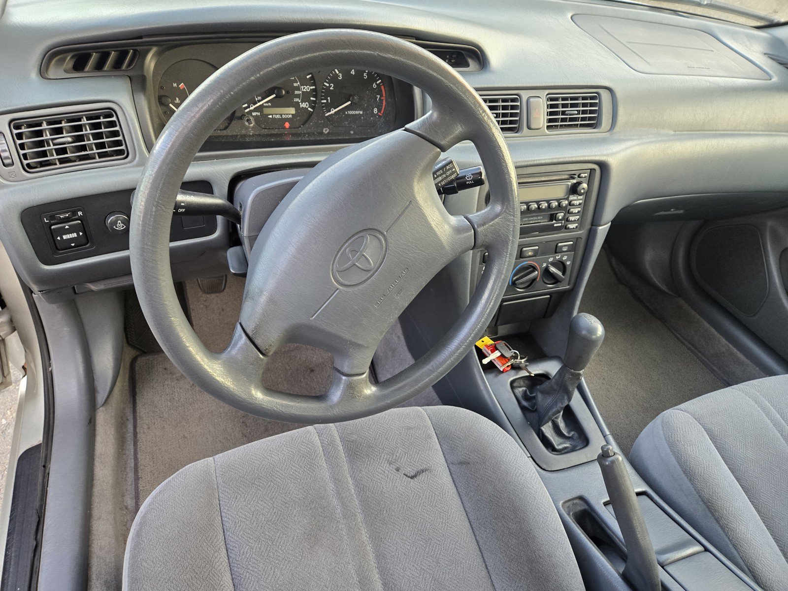 Used 2000 Toyota Camry CE w/ Value Pkg 1 FWD image 12
