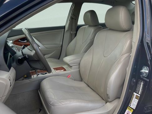 Used 2009 Toyota Camry XLE FWD image 20