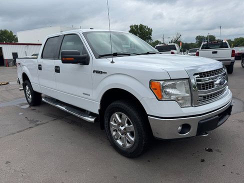 Used 2014 Ford F150 XLT w/ Equipment Group 302A Luxury AWD/4WD image 7