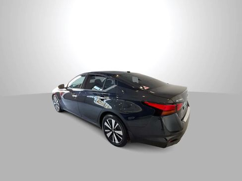 Used 2019 Nissan Altima 2.5 SV FWD image 6