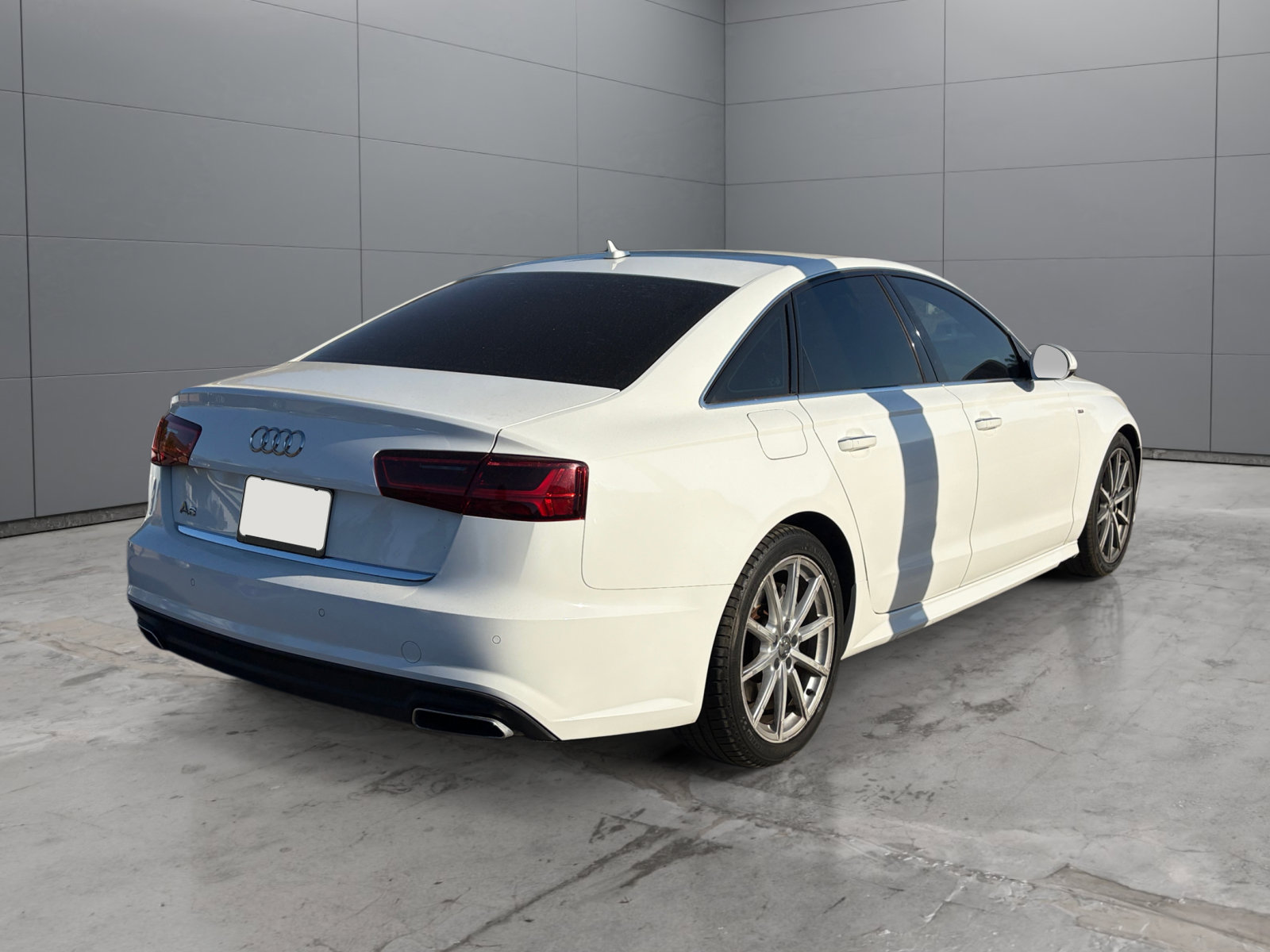 Used 2018 Audi A6 2.0T Premium w/ 19" Sport Package FWD image 5