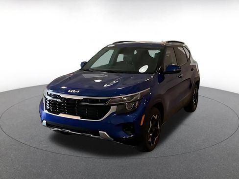 Used 2025 Kia Seltos S FWD image 3