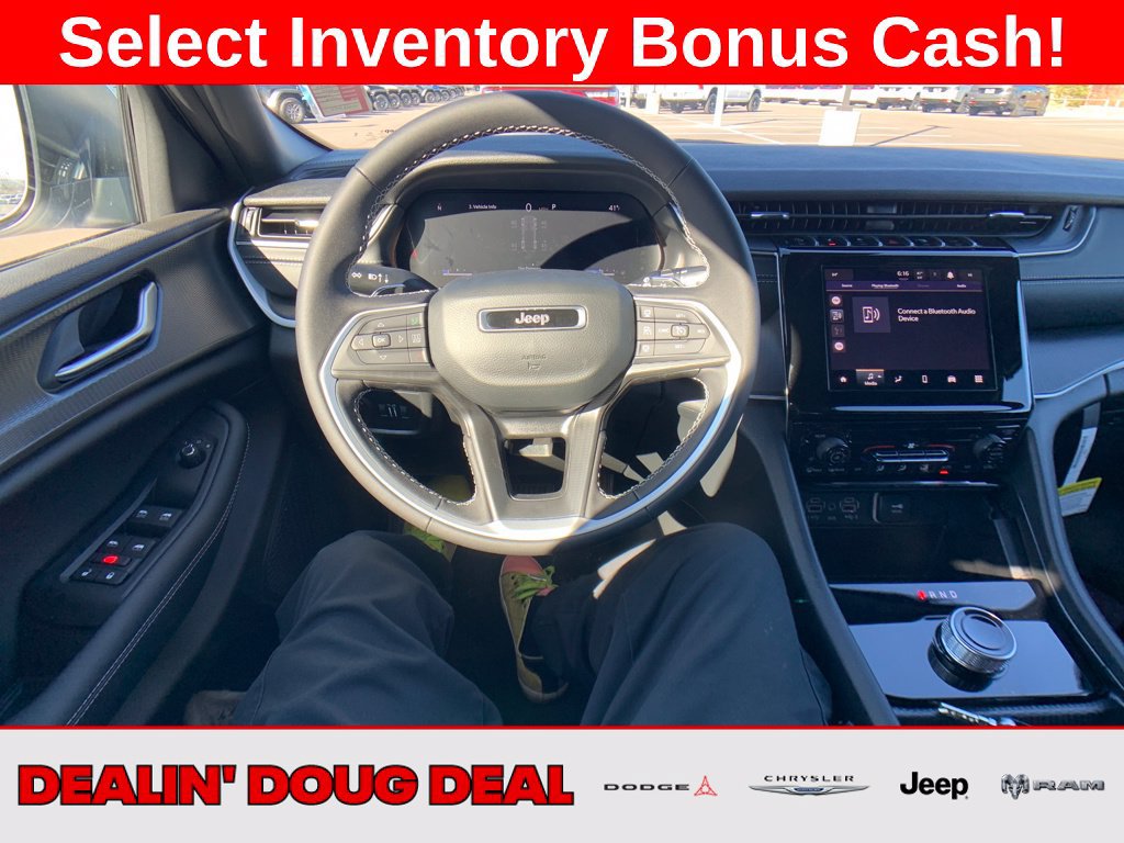 New 2026 Jeep Grand Cherokee Laredo AWD/4WD image 13