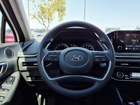 Certified 2021 Hyundai Sonata SEL w/ Preferred Accessory Package FWD image 19
