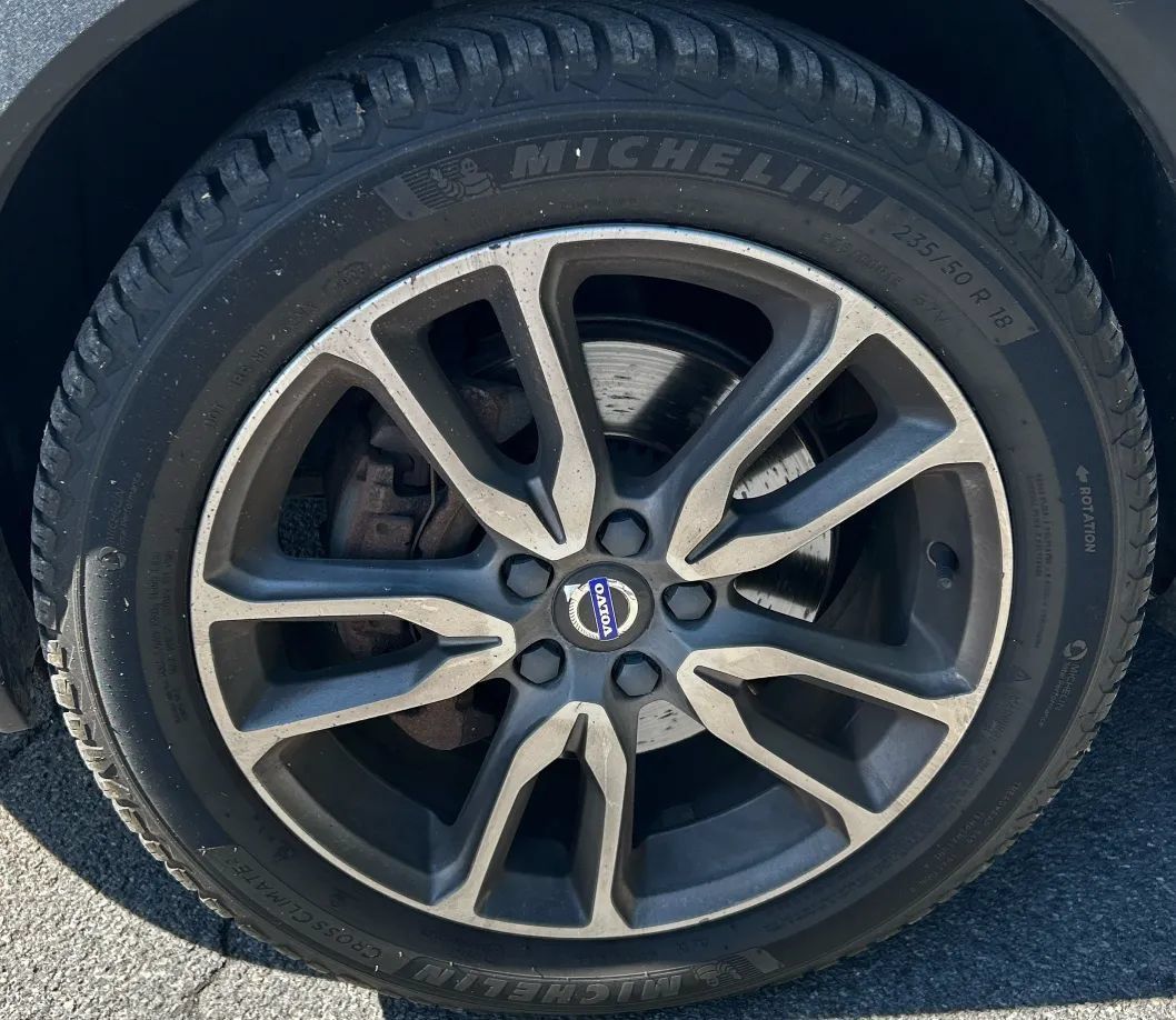 Used 2018 Volvo V60 T5 Cross Country AWD/4WD image 10