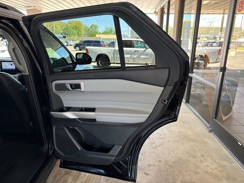 Certified 2023 Ford Explorer XLT w/ Equipment Group 202A image 22