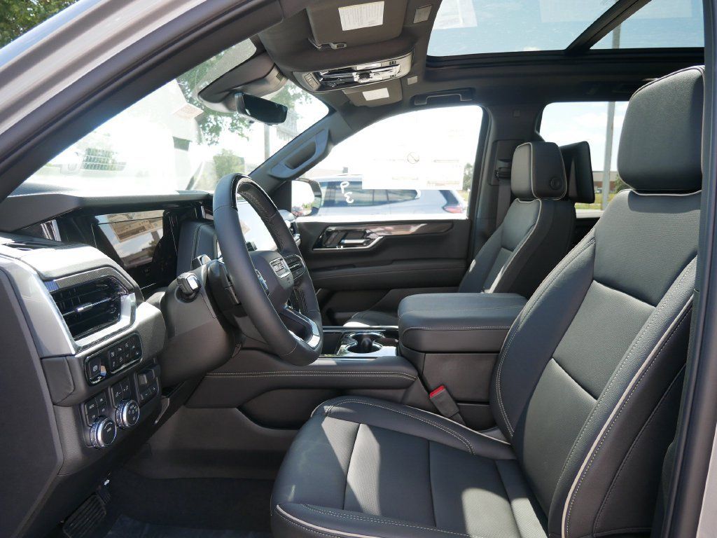 New 2026 GMC Yukon Elevation w/ Elevation Premium Package AWD/4WD image 6