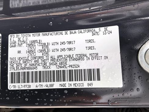 Used 2024 Toyota Tacoma SR5 image 33