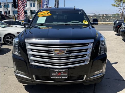Used 2015 Cadillac Escalade ESV Platinum AWD/4WD image 2