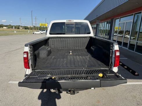 Used 2014 Ford F250 Platinum w/ FX4 Off-Road Package AWD/4WD image 5