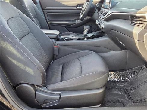 Used 2024 Nissan Altima 2.5 SV image 20