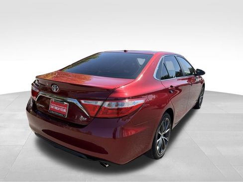 Used 2015 Toyota Camry XSE FWD image 2