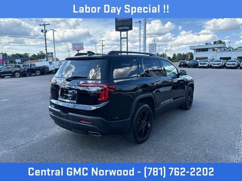 Certified 2023 GMC Acadia SLT w/ Elevation Edition AWD/4WD image 5