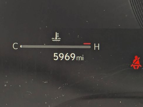 Used 2025 Lexus RX 350 w/ Luxury Package image 18