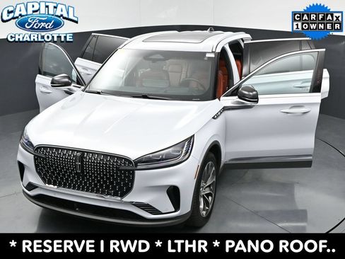 Used 2025 Lincoln Aviator Reserve w/ Illumination Package RWD image 39