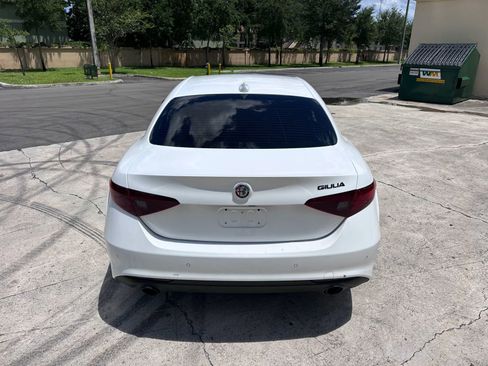 Used 2020 Alfa Romeo Giulia w/ Nero Edizione RWD image 6