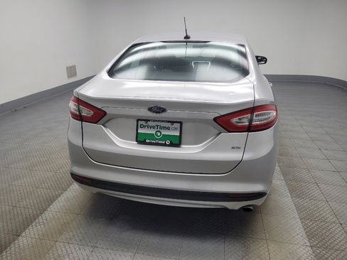 Used 2014 Ford Fusion SE image 7