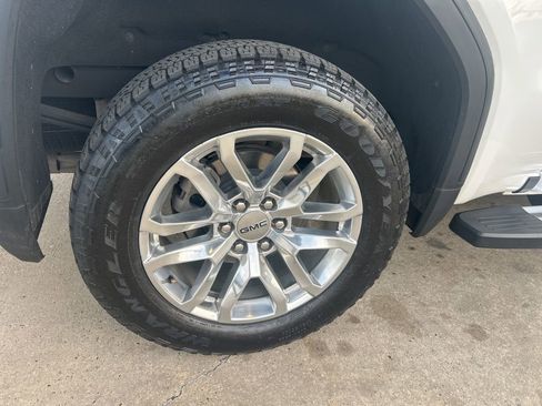 Used 2023 GMC Sierra 1500 SLT w/ SLT Premium Plus Package image 8