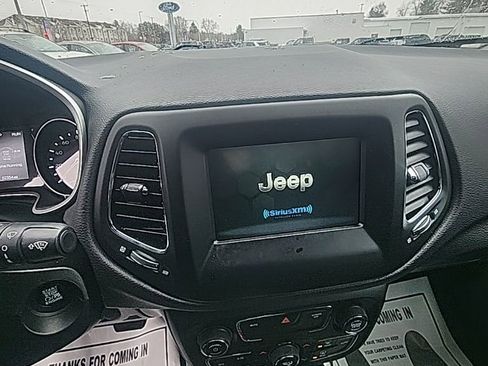 Used 2020 Jeep Compass Latitude w/ Cold Weather Group image 28