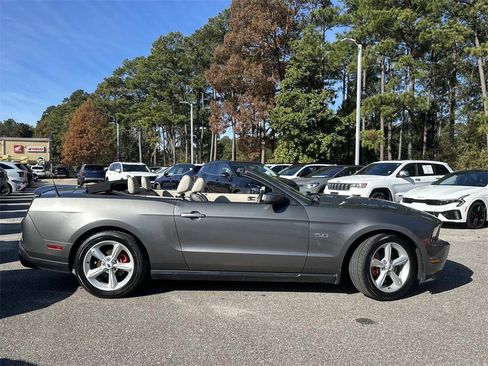 Used 2011 Ford Mustang GT Premium w/ Comfort Pkg image 2