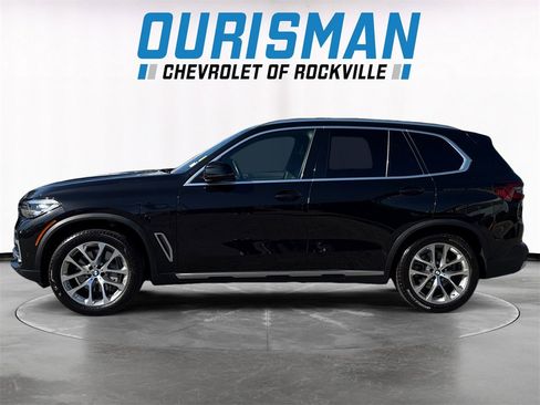 Used 2021 BMW X5 xDrive45e w/ Parking Assistance Package image 3