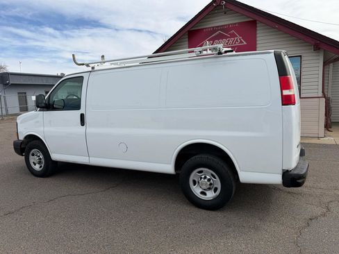 Used 2014 Chevrolet Express 2500 image 6