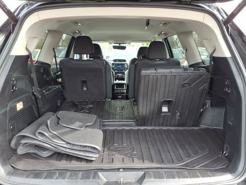 Used 2019 Subaru Ascent Limited image 22
