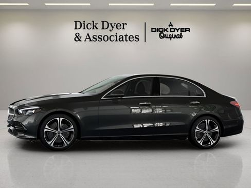 Used 2025 Mercedes-Benz C 300 Sedan image 25