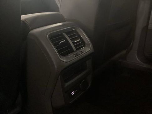 Certified 2024 Volkswagen Tiguan Wolfsburg Edition AWD/4WD image 15
