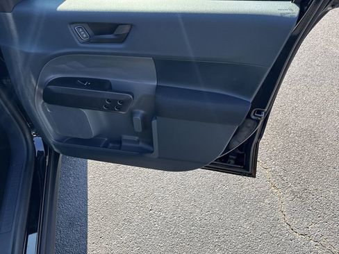 New 2025 Ford Maverick XL image 14