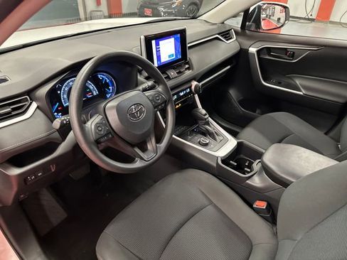Certified 2024 Toyota RAV4 LE AWD/4WD image 10