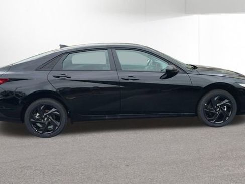 New 2026 Hyundai Elantra Sport FWD image 10