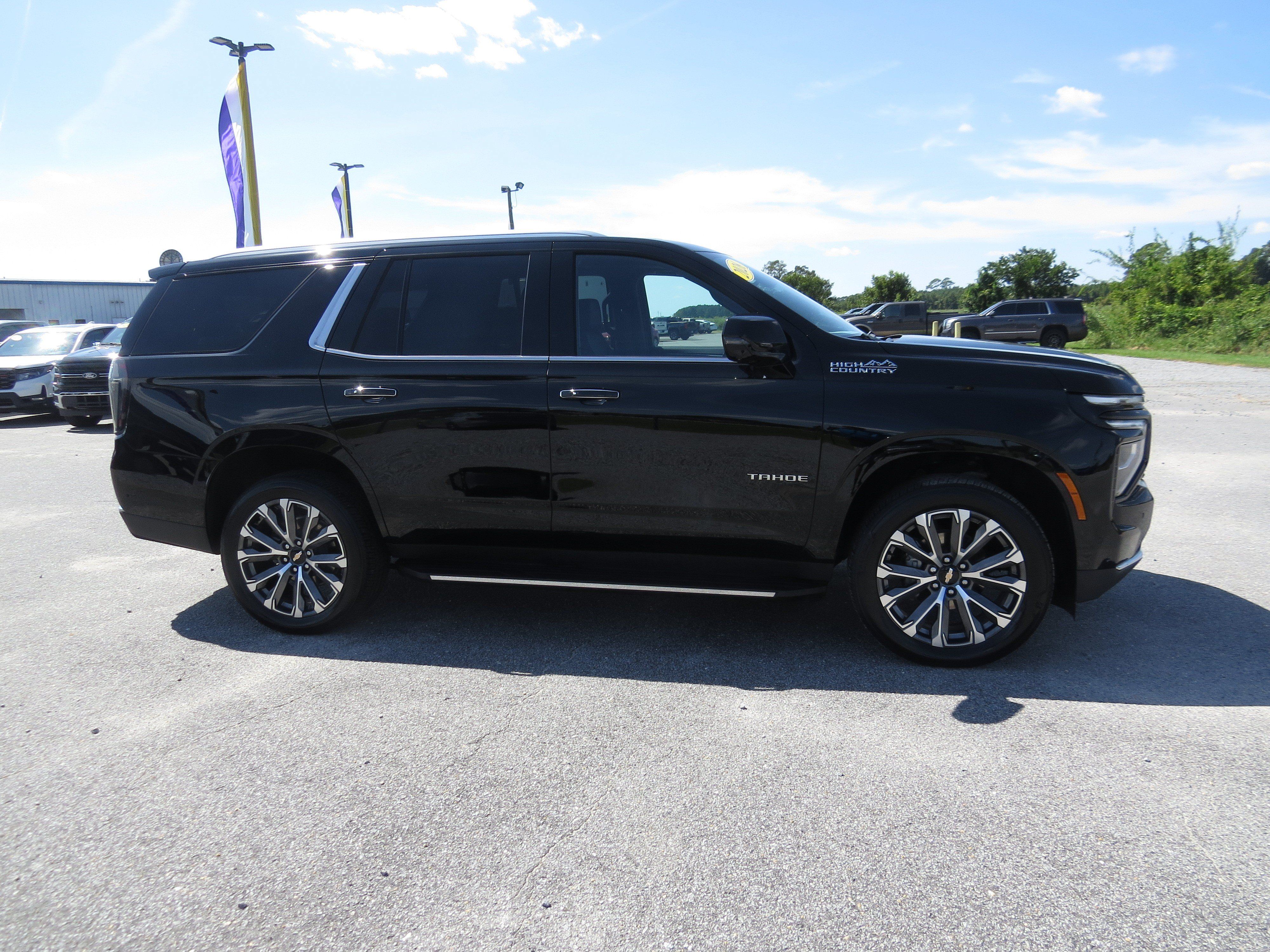 Used 2026 Chevrolet Tahoe High Country w/ Sun And Tow Package AWD/4WD image 2